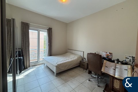 Снять в аренду квартиру в Дубай Инвестмент Парке, Дубай: 2 спальни, 144м², № 91149 - фото 6