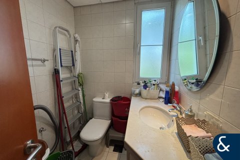 Снять в аренду квартиру в Дубай Инвестмент Парке, Дубай: 2 спальни, 144м², № 91149 - фото 5