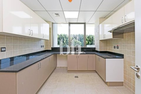 Apartment in Meydan, Dubai 2 bedrooms, 143 sq.m. № 56536 - photo 5