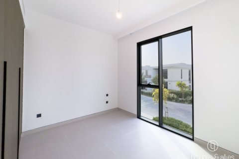 Villa en Dubai, 5 dormitorios, 536.3 m², № 77312 - foto 19