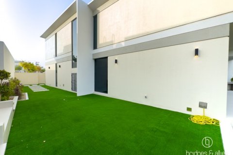 Villa en Dubai, 5 dormitorios, 536.3 m², № 77312 - foto 11