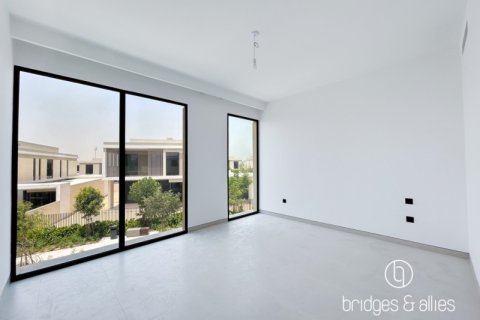 Villa en Dubai, 4 dormitorios, 432 m², № 77310 - foto 12