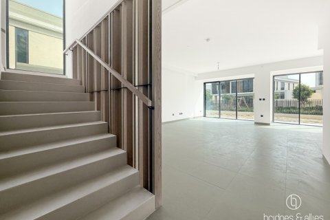 Villa en Dubai, 4 dormitorios, 432 m², № 77310 - foto 7
