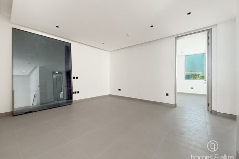 Villa en Dubai, 4 dormitorios, 432 m², № 77310 - foto 9