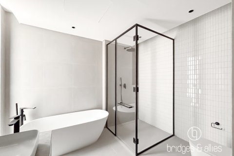 Villa en Dubai, 4 dormitorios, 432 m², № 77310 - foto 20