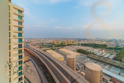 Apartment in STUDIO ONE in Dubai Marina, Dubai 999 bedrooms, 33 sq.m. № 62399 - photo 1