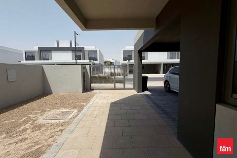 Villa à Dubai, 4 chambres, 367.9 m², № 53281 - photo 22