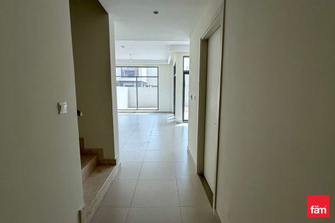 Villa à Dubai, 4 chambres, 367.9 m², № 53281 - photo 17