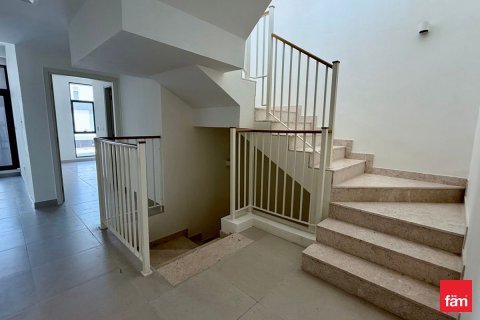 Villa à Dubai, 4 chambres, 367.9 m², № 53281 - photo 8