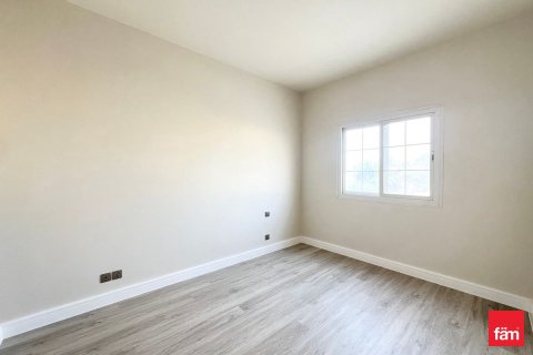 Villa à Dubai, 3 chambres, 488.2 m², № 53280 - photo 15
