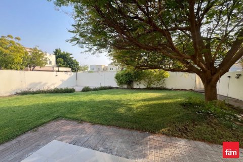 Villa à Dubai, 3 chambres, 488.2 m², № 53280 - photo 20