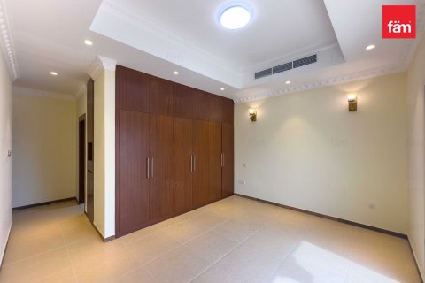Villa in Al Furjan, Dubai 5 bedrooms, 604.3 sq.m. № 49881 - photo 6