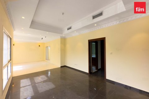 Villa in Al Furjan, Dubai 5 bedrooms, 604.3 sq.m. № 49881 - photo 25
