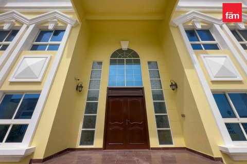 Villa in Al Furjan, Dubai 5 bedrooms, 604.3 sq.m. № 49881 - photo 30