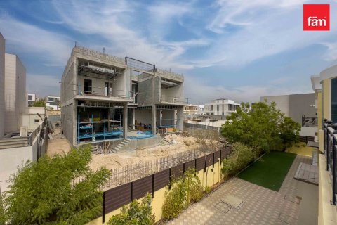Villa in Al Furjan, Dubai 5 bedrooms, 604.3 sq.m. № 49881 - photo 16
