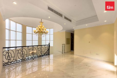 Villa in Al Furjan, Dubai 5 bedrooms, 604.3 sq.m. № 49881 - photo 1