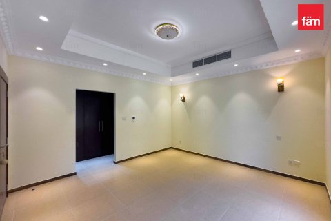 Villa in Al Furjan, Dubai 5 bedrooms, 604.3 sq.m. № 49881 - photo 22