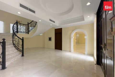 Villa in Al Furjan, Dubai 5 bedrooms, 604.3 sq.m. № 49881 - photo 12