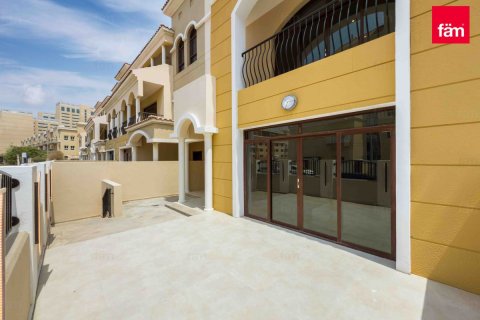 Townhouse in Dubai 4 bedrooms, 300.3 sq.m. № 49888 - photo 5