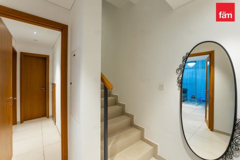 Apartment in Dubai 2 bedrooms, 170.4 sq.m. № 111834 - photo 11