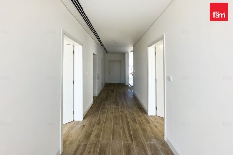 Villa in Dubai 5 bedrooms, 676.9 sq.m. № 111832 - photo 6