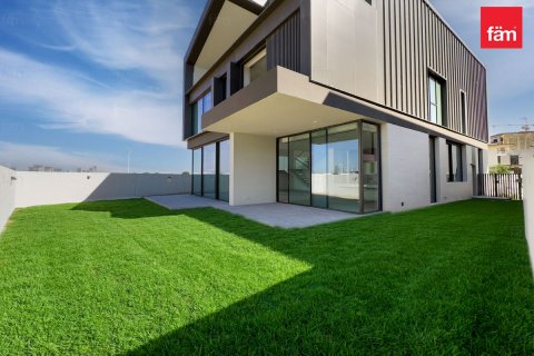 Villa in Dubai 5 bedrooms, 676.9 sq.m. № 111832 - photo 23
