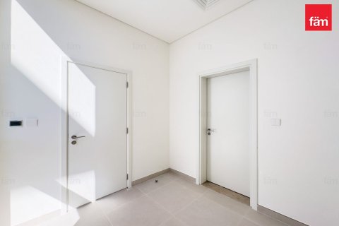 Villa in Dubai 5 bedrooms, 676.9 sq.m. № 111832 - photo 27