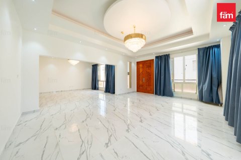 Villa in Dubai 6 bedrooms, 617.1 sq.m. № 111833 - photo 25