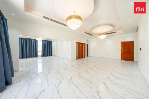 Villa in Dubai 6 bedrooms, 617.1 sq.m. № 111833 - photo 24