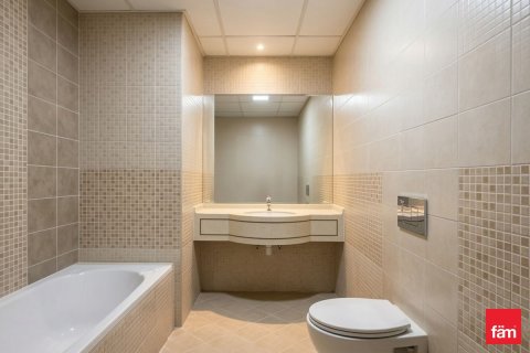 Apartment in Dubai Marina, Dubai 2 bedrooms, 127.3 sq.m. № 111841 - photo 2