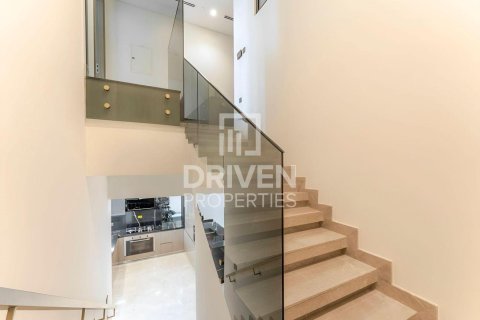 Apartment in Business Bay, Dubai 3 bedrooms, 216.19 sq.m. № 128951 - photo 7