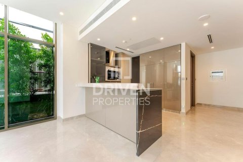 Apartment in Business Bay, Dubai 3 bedrooms, 216.19 sq.m. № 128951 - photo 8