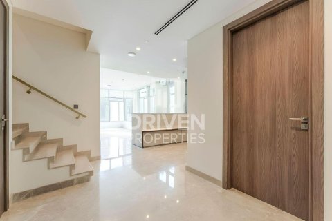 Apartment in Business Bay, Dubai 3 bedrooms, 216.19 sq.m. № 128951 - photo 6