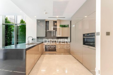Apartment in Business Bay, Dubai 3 bedrooms, 216.19 sq.m. № 128951 - photo 10