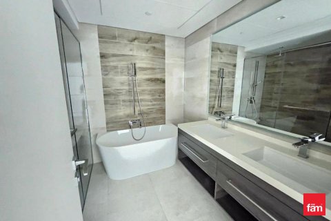 Appartement à Dubai, 2 chambres, 135.2 m², № 115307 - photo 13