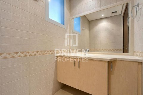 Villa in Falcon City of Wonders, Dubai 4 bedrooms, 324.05 sq.m. № 140550 - photo 15