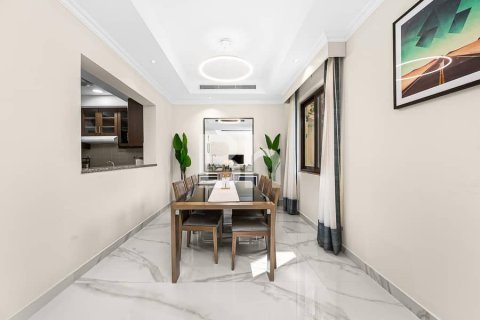 Villa en Reem, Dubai, 3 dormitorios, 223 m², № 24356 - foto 8