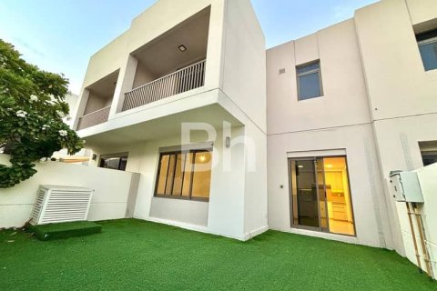 Maison de ville à Town Square, Dubai, 3 chambres, 201 m², № 24357 - photo 1
