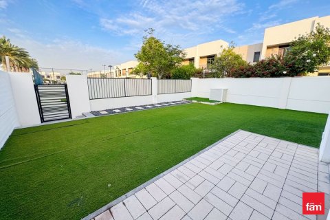 Townhouse in Town Square, Dubai 4 bedrooms, 302.3 sq.m. № 110217 - photo 13