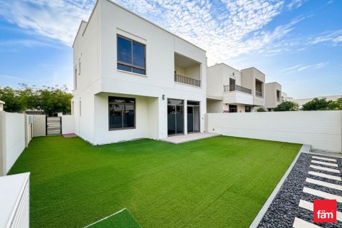 Townhouse in Town Square, Dubai 4 bedrooms, 302.3 sq.m. № 110217