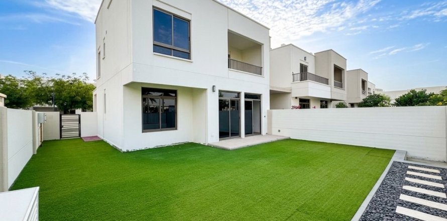 Townhouse in Town Square, Dubai 4 bedrooms, 302.3 sq.m. № 110217