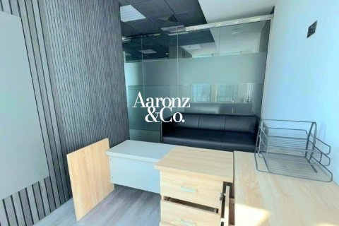 Bureau à Business Bay, Dubai, 90 m², № 121165 - photo 9