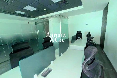 Bureau à Business Bay, Dubai, 90 m², № 121165 - photo 7