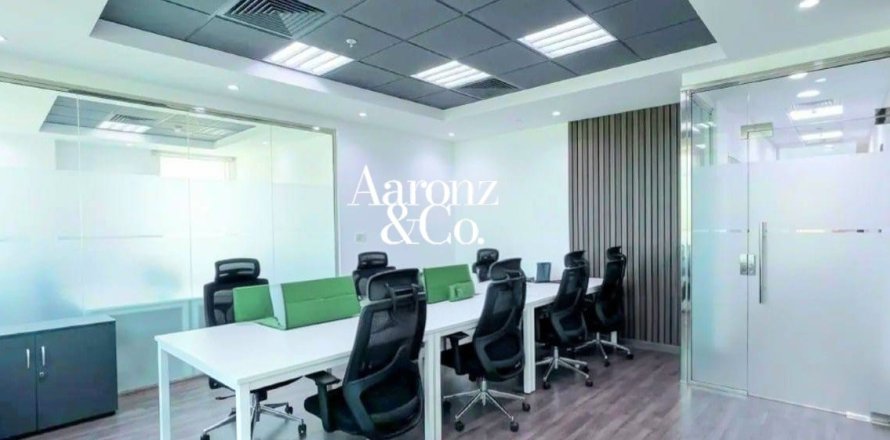 Bureau à Business Bay, Dubai, 90 m², № 121165