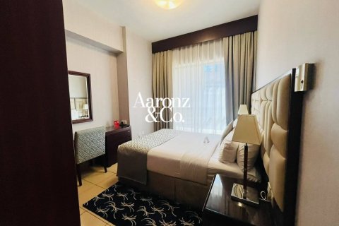 Hotel Apartment in Jumeirah Beach Residence, Dubai 1 bedroom, 63 sq.m. № 121161 - photo 3