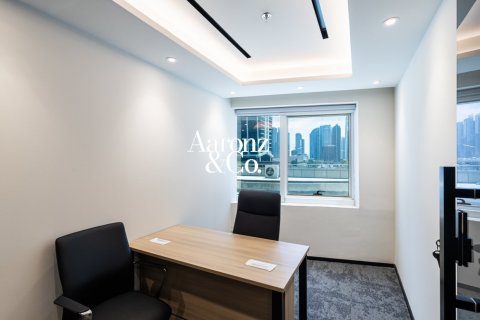 Oficina en Jumeirah Lake Towers, Dubai, 109 m², № 121160 - foto 10