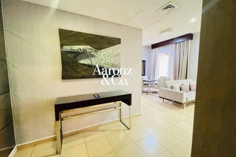Hotel Apartment in Jumeirah Beach Residence, Dubai 2 bedrooms, 138 sq.m. № 121162 - photo 12