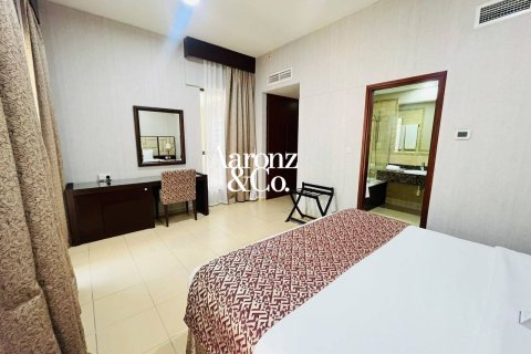 Hotel Apartment in Jumeirah Beach Residence, Dubai 2 bedrooms, 138 sq.m. № 121162 - photo 5