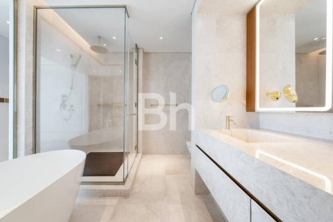 Снять в аренду квартиру в Пальме Джумейре, Дубай: 2 спальни, 132м², № 21372 - фото 15