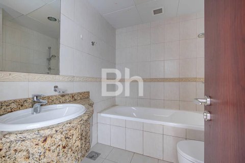 Apartment in Dubai Marina, Dubai 2 bedrooms, 122 sq.m. № 21371 - photo 10